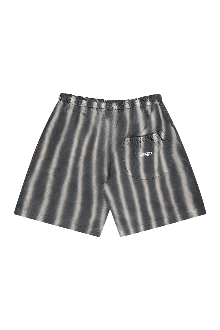 MAD - SHORTS BALÃO PRETO