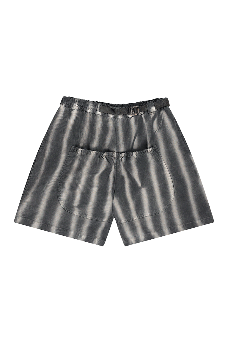 MAD - SHORTS BALÃO PRETO