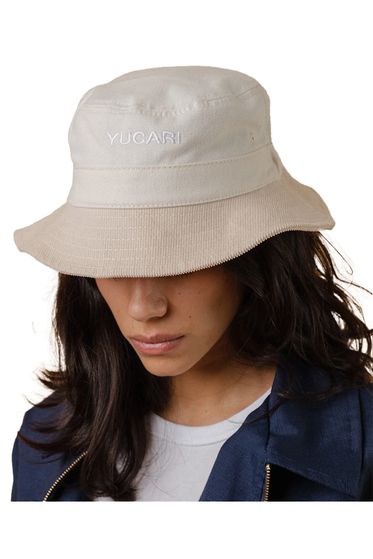 YUCARI - Bucket Hat OFF WHITE